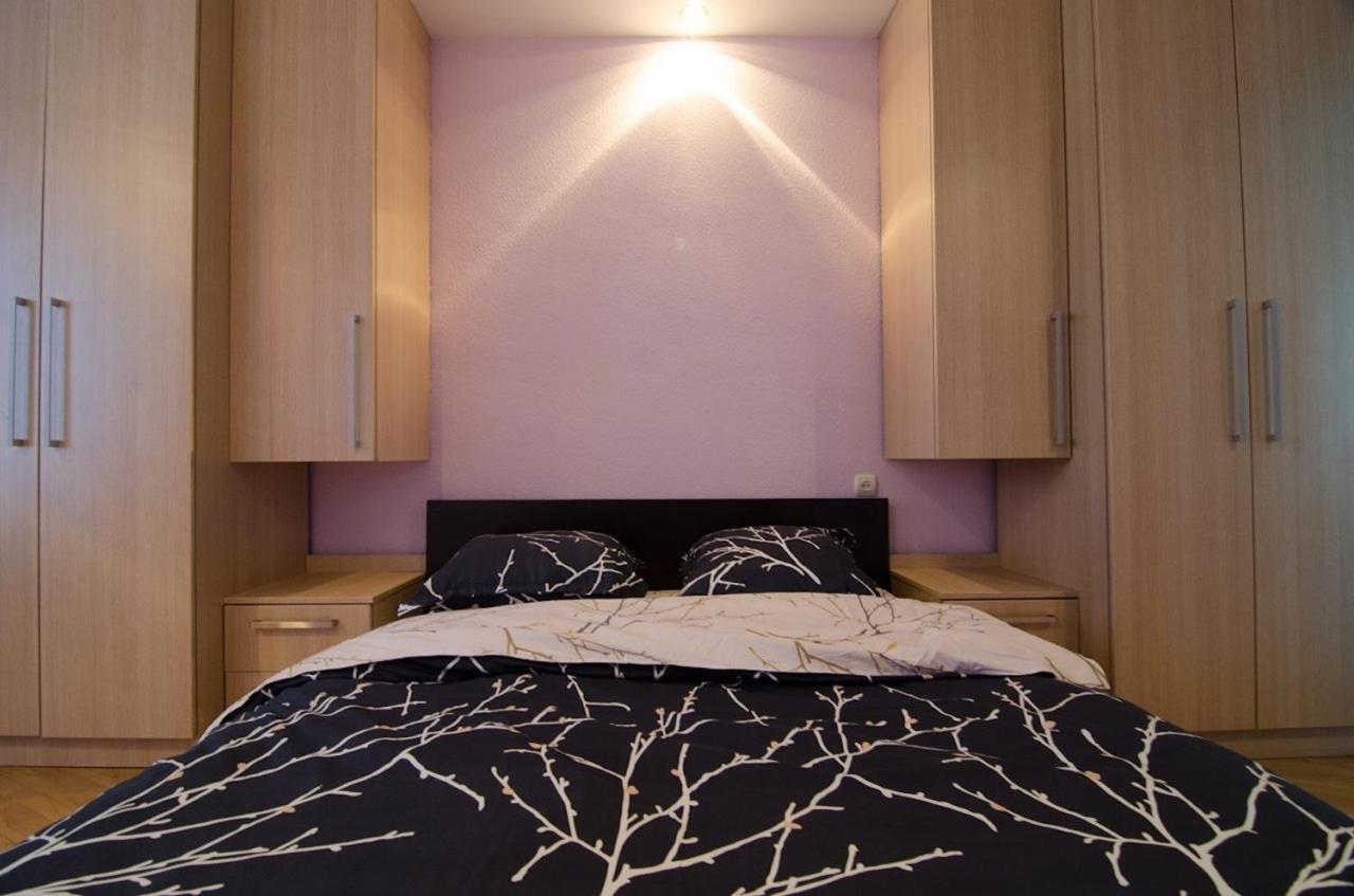 Georges Apartment Тбилиси Екстериор снимка